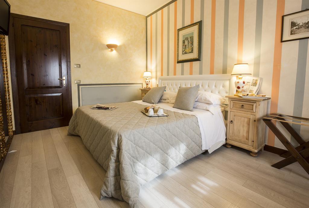 Il Melograno Agriturismo & Spa Pianello  Εξωτερικό φωτογραφία
